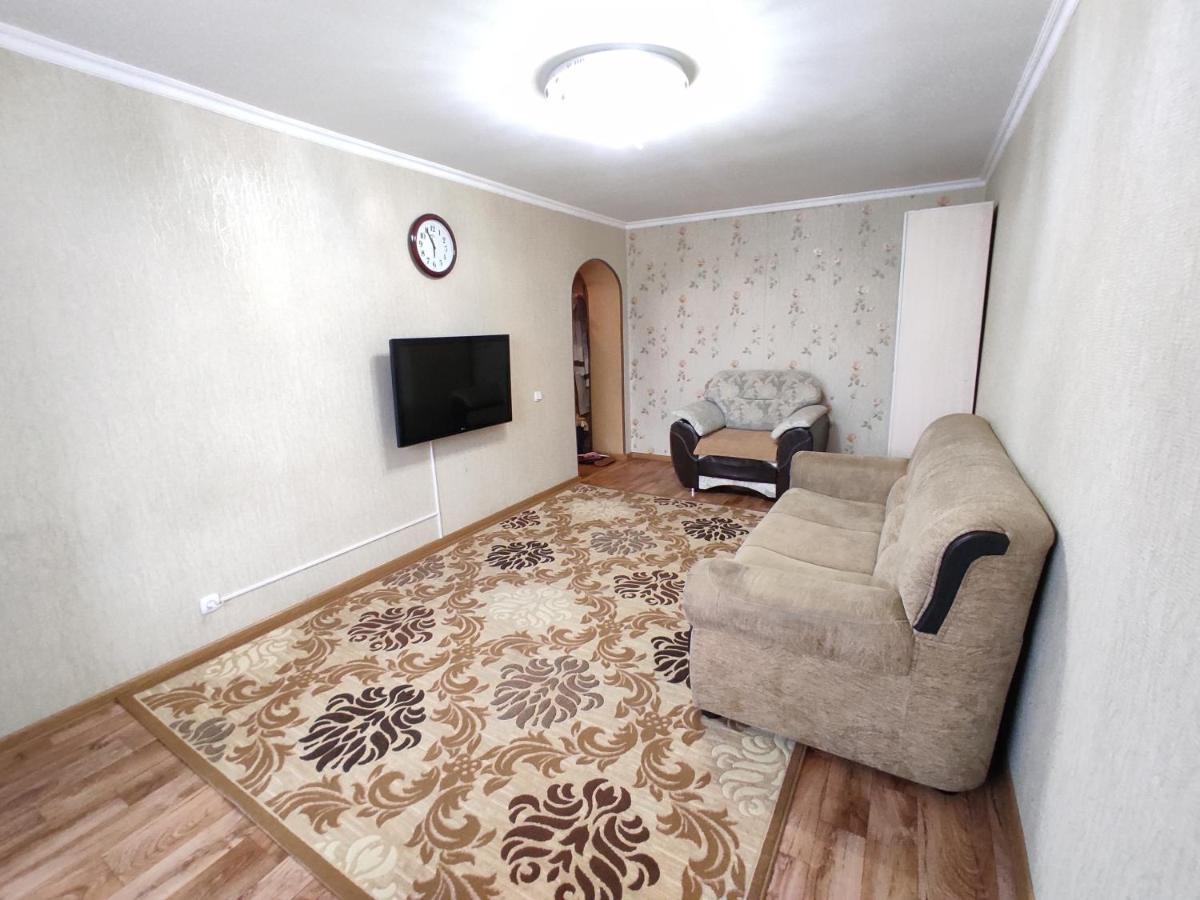 2 Ком Апартаменты В Центре Города Qostanai Exterior foto